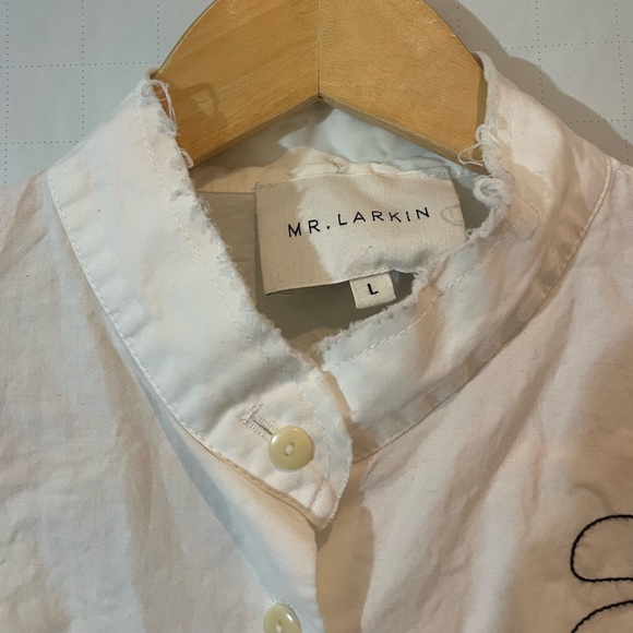 Mr. Larkin Poppy Hilma
Embroidery Shirt Floral Embroidered White Blouse - Picture 11 of 13